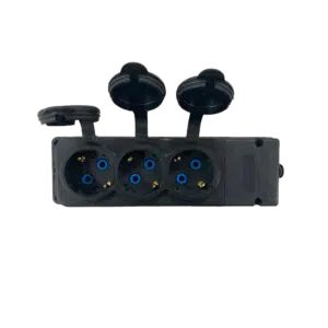 Régua com 3 Tomadas Schuko 2P+T IP44 Pretas 3KMP