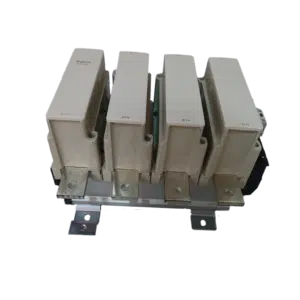Contactor 4P 1NA+1NF 330KW 630A 230V SCF630230