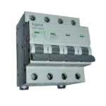 Disjuntor  4P 32A-C 10KA  1SMD432C
